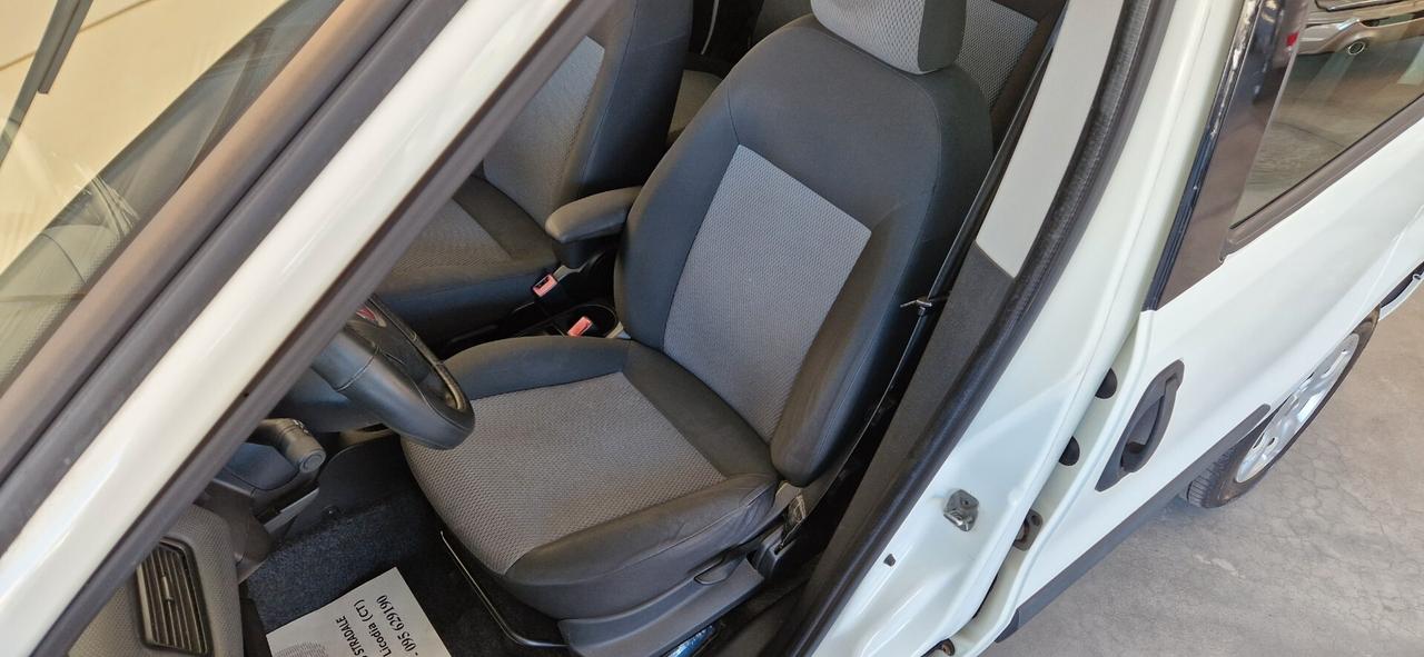 Fiat Doblò 1.3 Mjt 90cv DYNAMIC 5 Posti