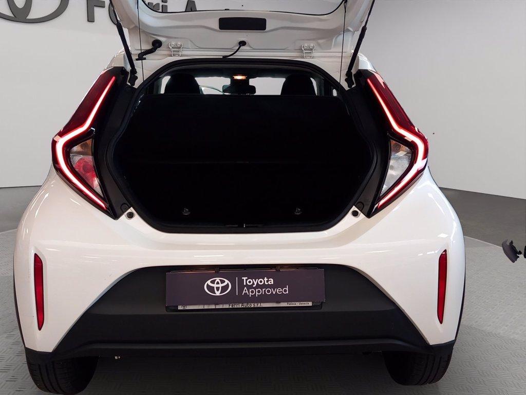 TOYOTA Aygo x 1.0 active 72cv del 2022