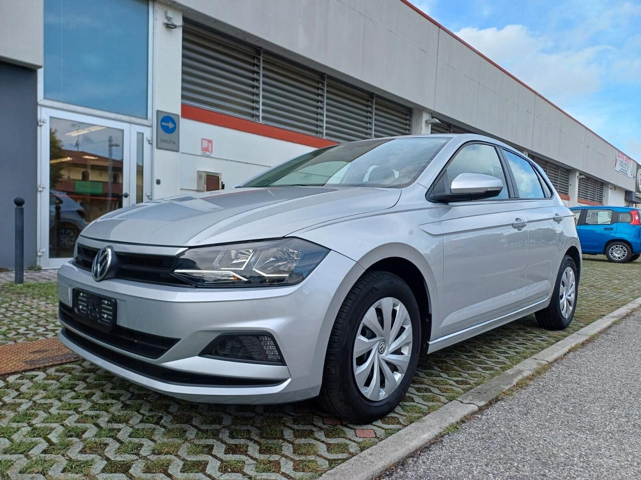 Volkswagen Polo 1.0 MPI 65 cv 5 porte Trendline BMT