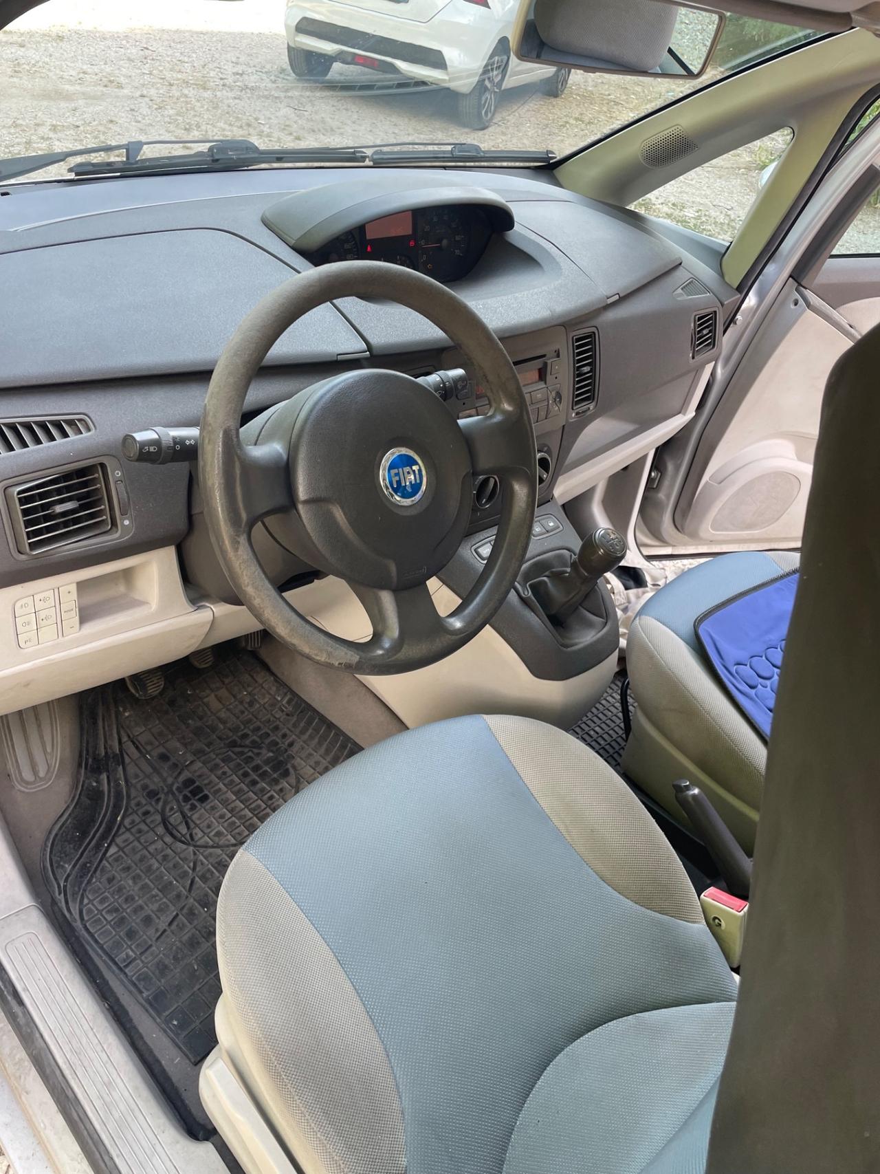 Fiat Idea 1.9 Multijet Emotion