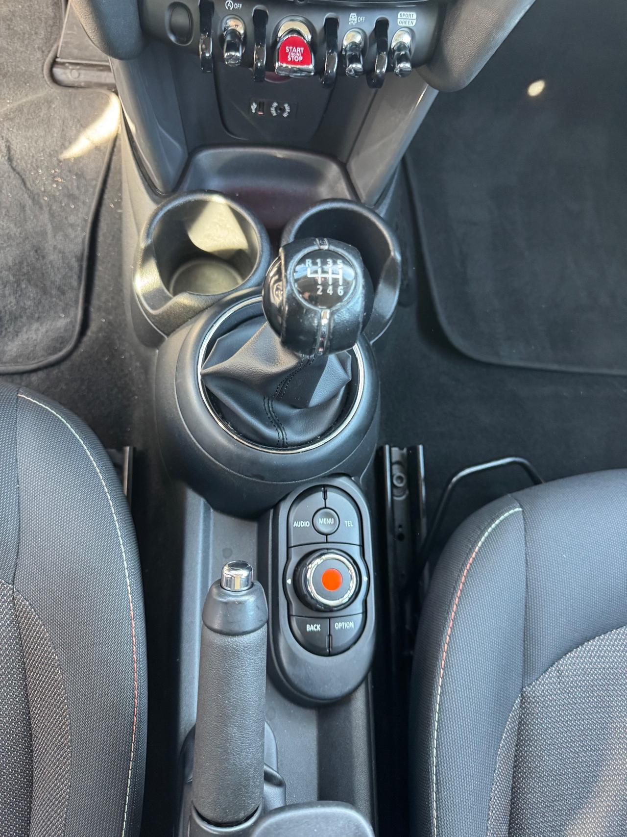 Mini 1.5 Cooper D 5 porte