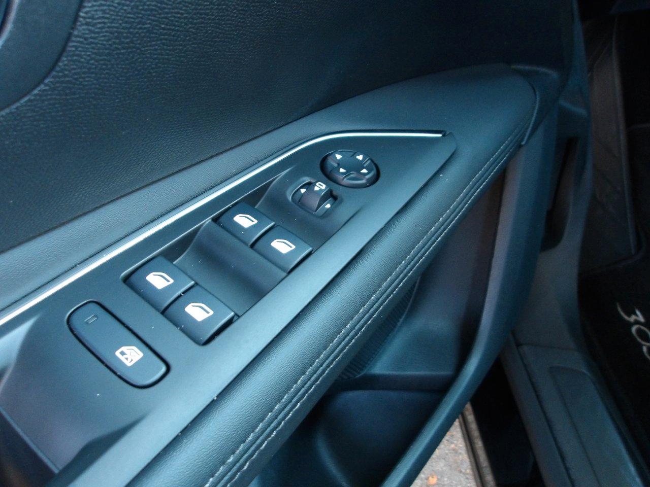 Peugeot 3008 3008 1.5 bluehdi Allure s&s 130cv