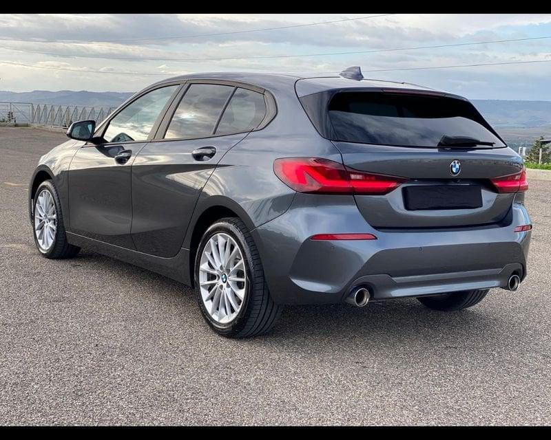 BMW Serie 1 F40 118d Business Advantage auto