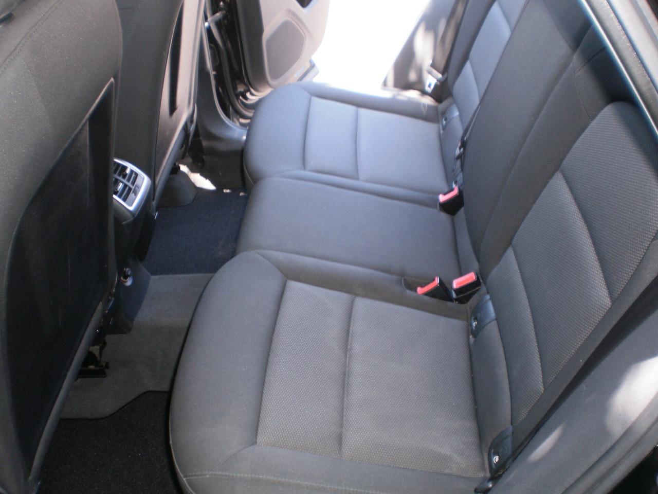Audi Q3 2.0 TDI 120 CV S tronic Sport