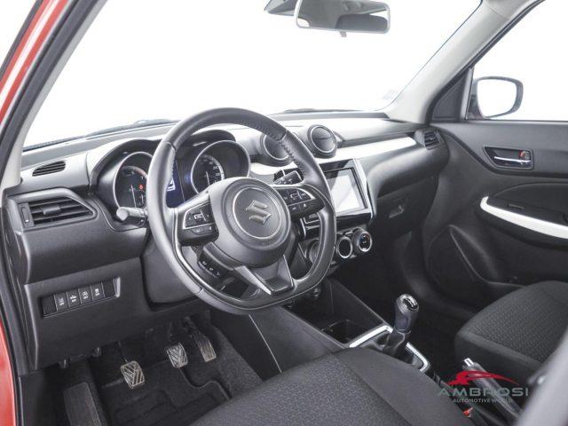 SUZUKI Swift 1.2 Hybrid Top