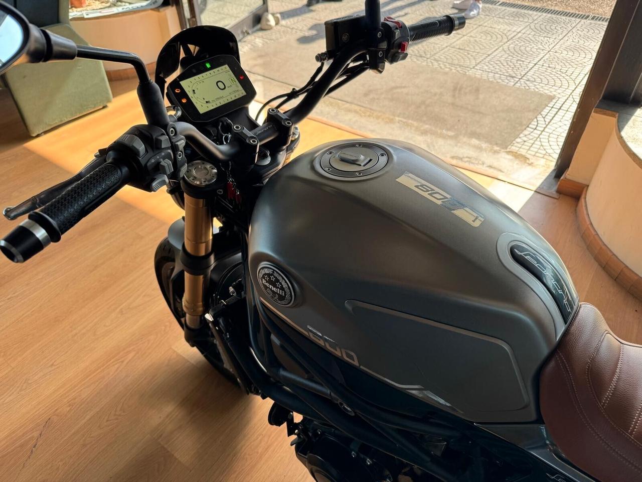 BENELLI LEONICINO 800