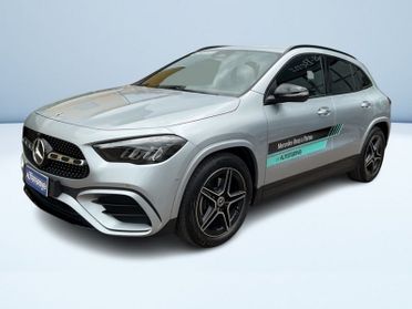 Mercedes-Benz GLA 180d Automatic AMG Line Advanced Plus