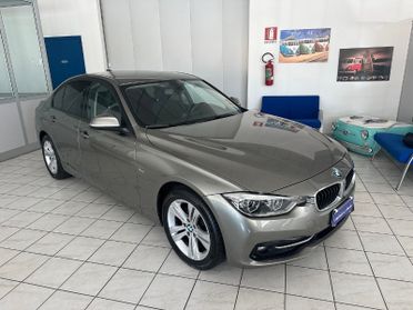 BMW Serie 3 (F30/31) 318d xDrive Sport