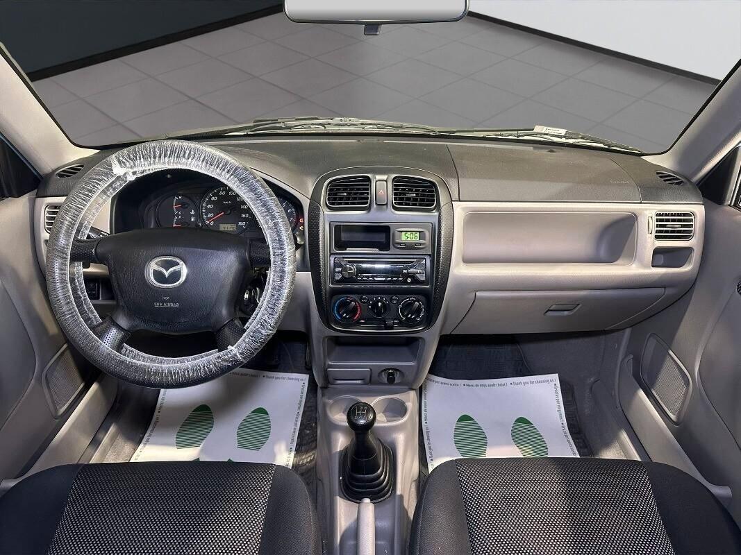 Mazda Demio 1.3i 16V High