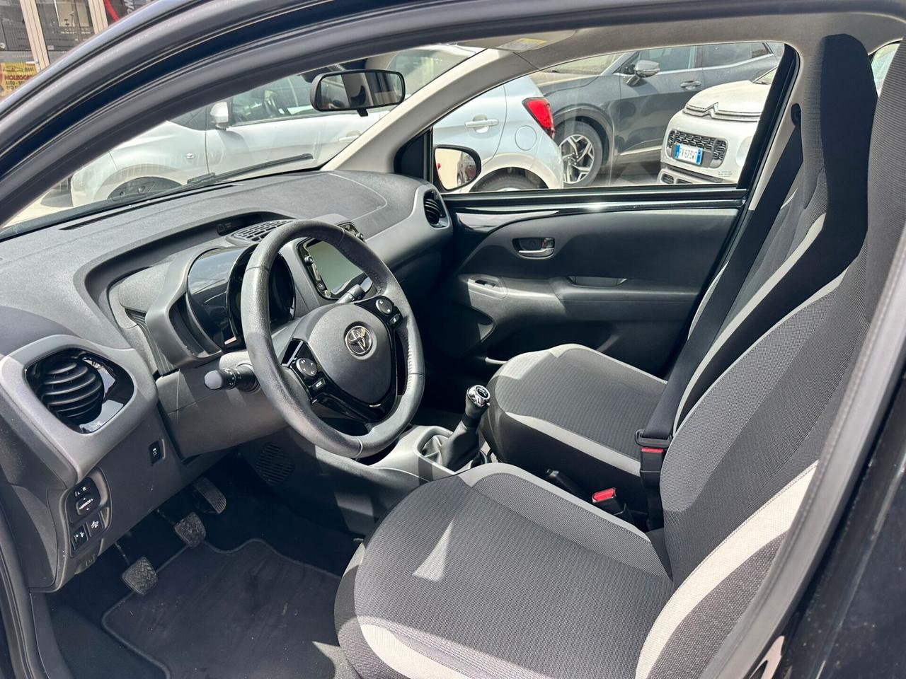 Toyota Aygo Connect 1.0 VVT-i 72 CV 5 porte x-fun MMT