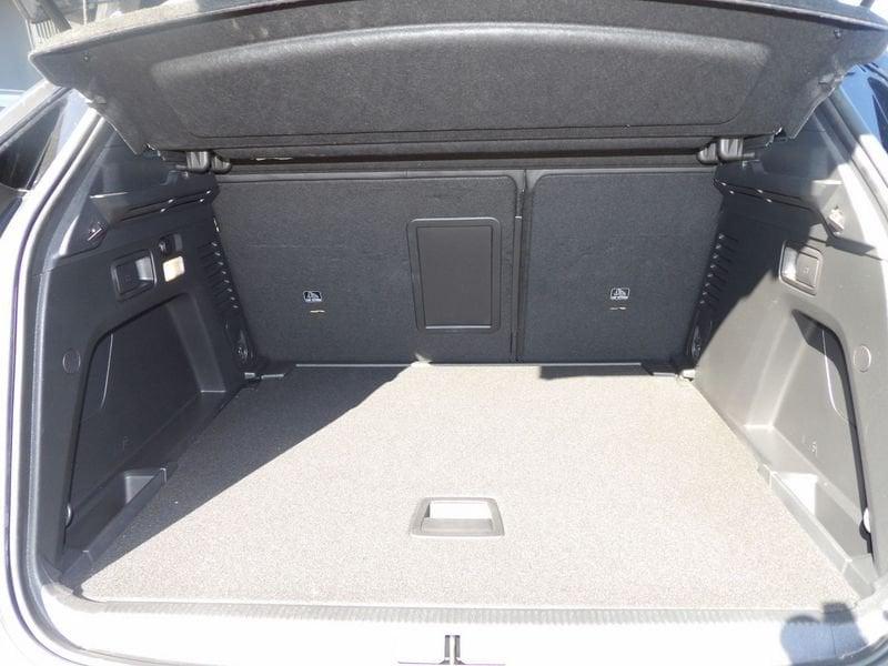 Peugeot 3008 BlueHDI 130 EAT8 S&S Allure Pack