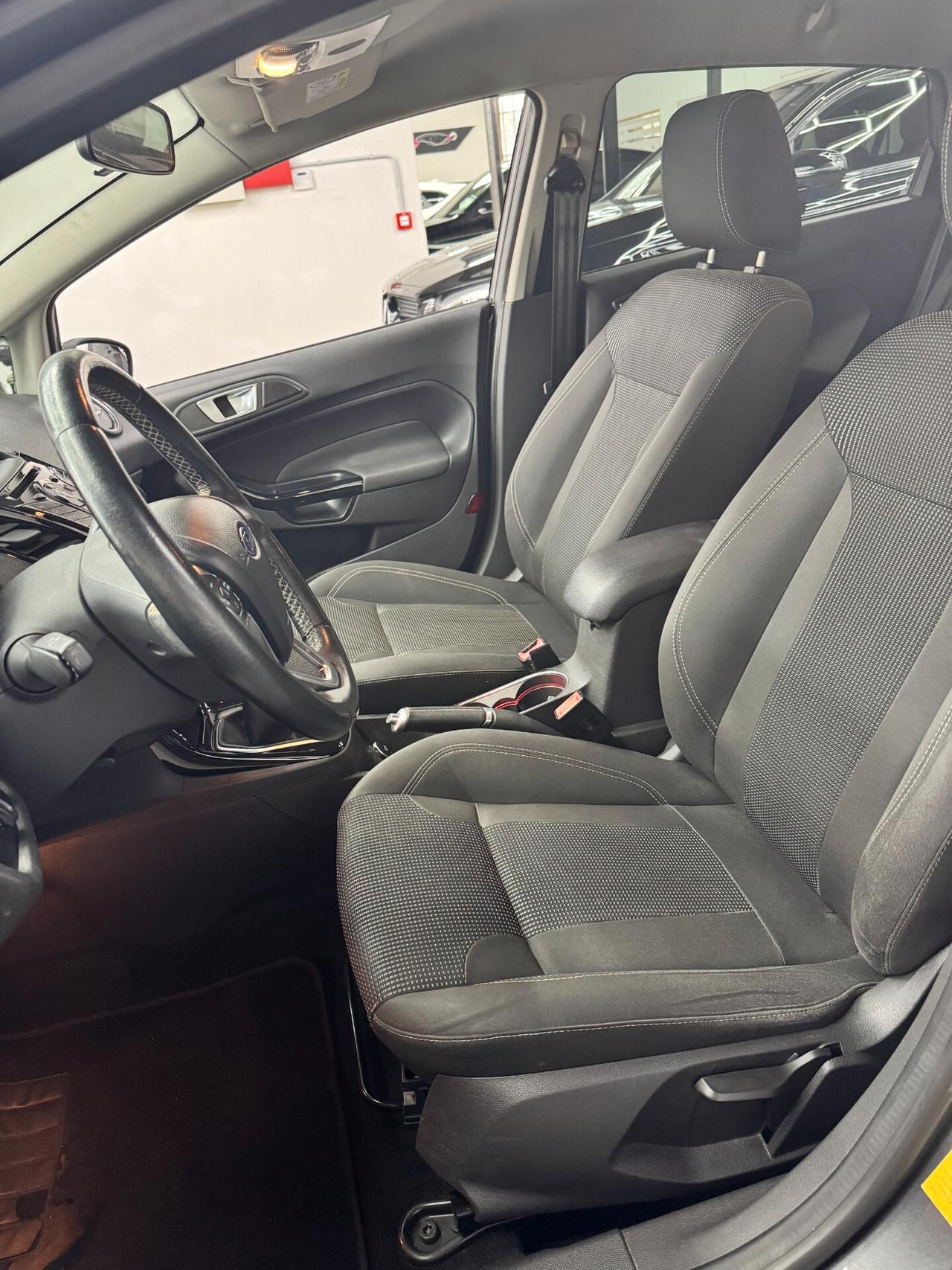 Ford Fiesta 1.5 TDCi 75CV 5 porte Business