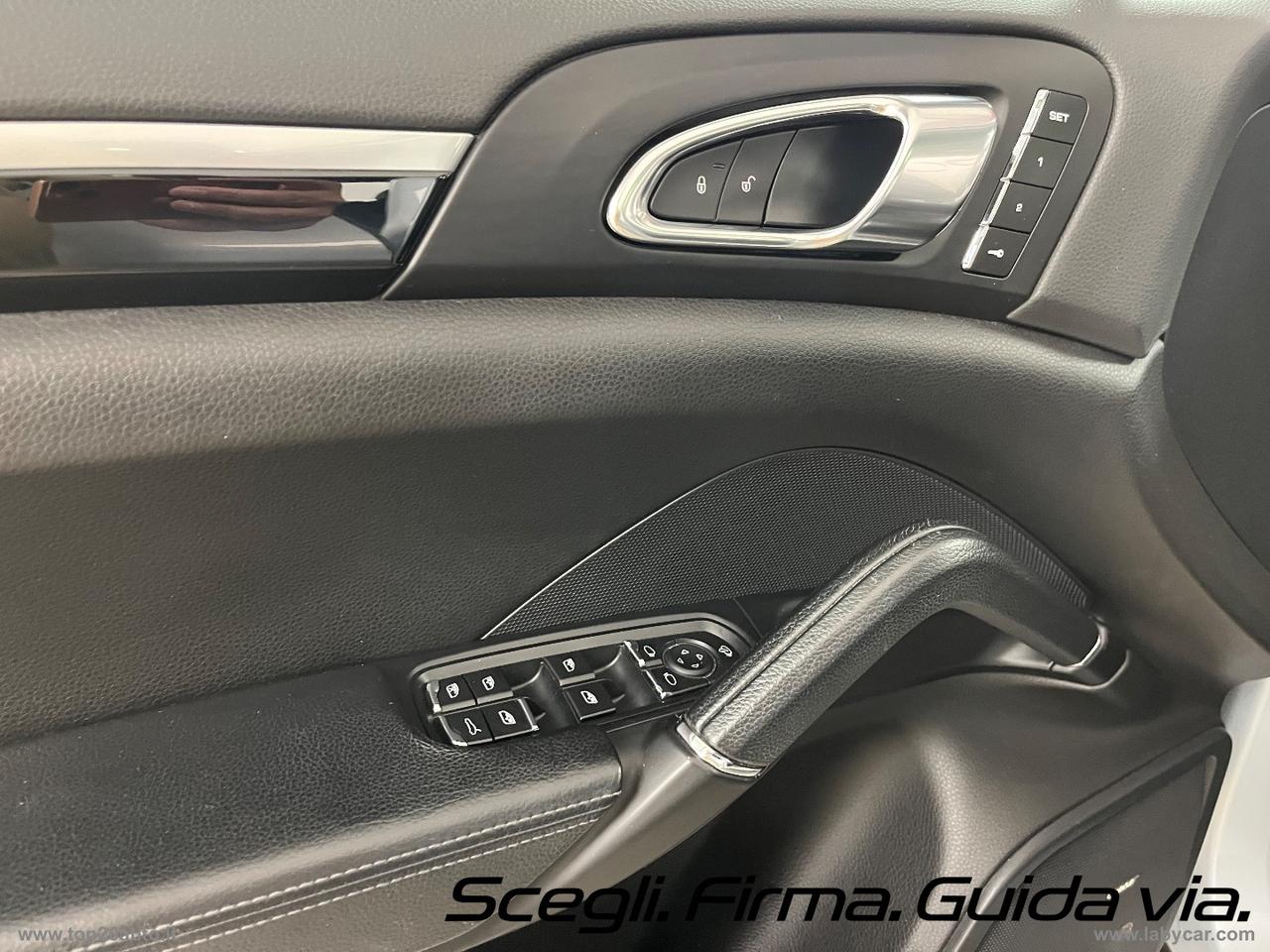 PORSCHE Cayenne 3.0 Diesel TETTO LUNGO PELLE TOTALE CERCHI 21