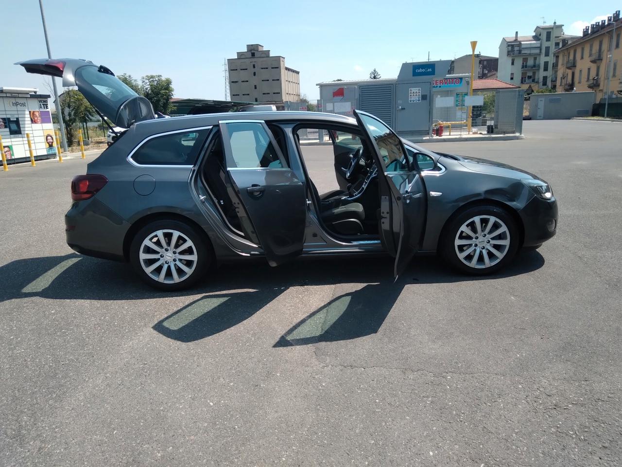 Opel Astra 2.0 CDTI 160CV Sports Tourer Cosmo S