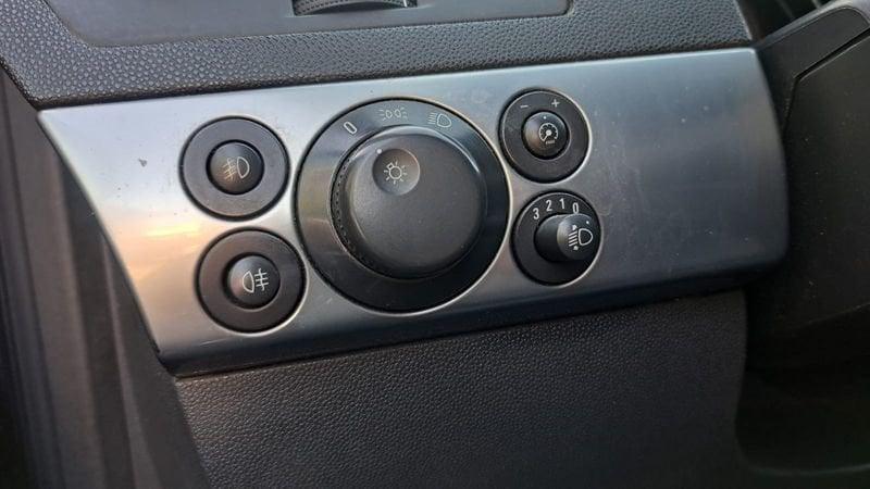 Opel Astra 1.7 CDTI 101CV 5 porte