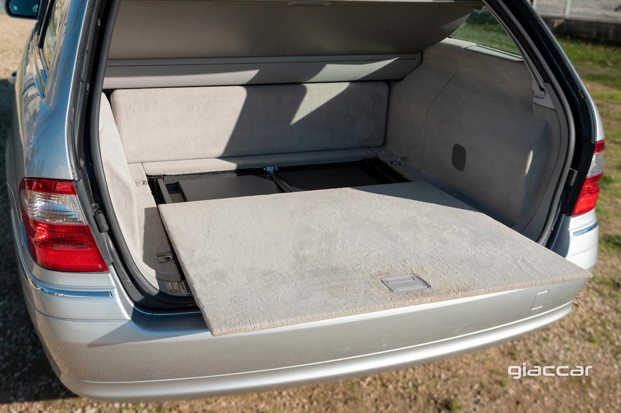 Mercedes-benz E 270 W211 Elegance SW 57000KM UNIPRO