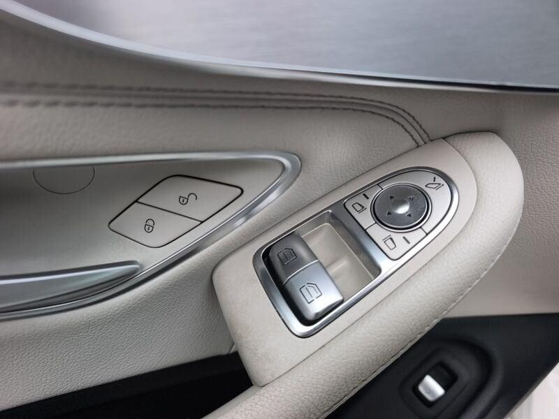 Mercedes-Benz Classe C Classe C-C205 2016 Coupe C Coupe 220 d Premium Plus 4matic auto