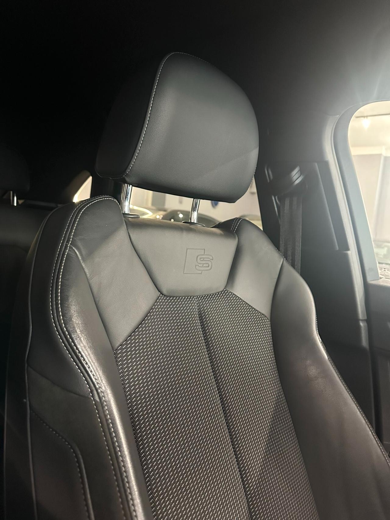 Audi Q3 SPORTBACK 35 TDI S - line edition