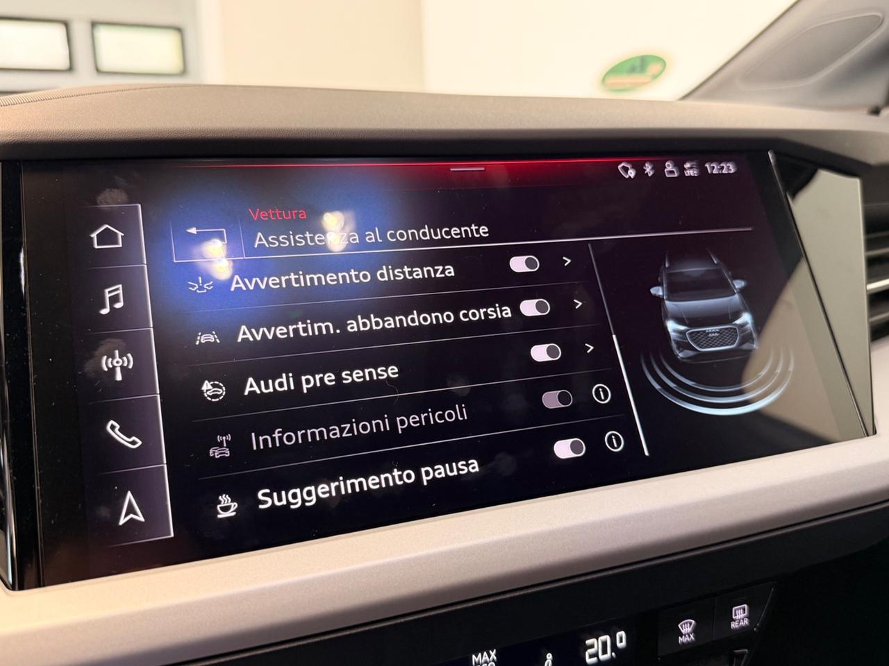 Audi Q4 40 e-tron S line Iva deducibile