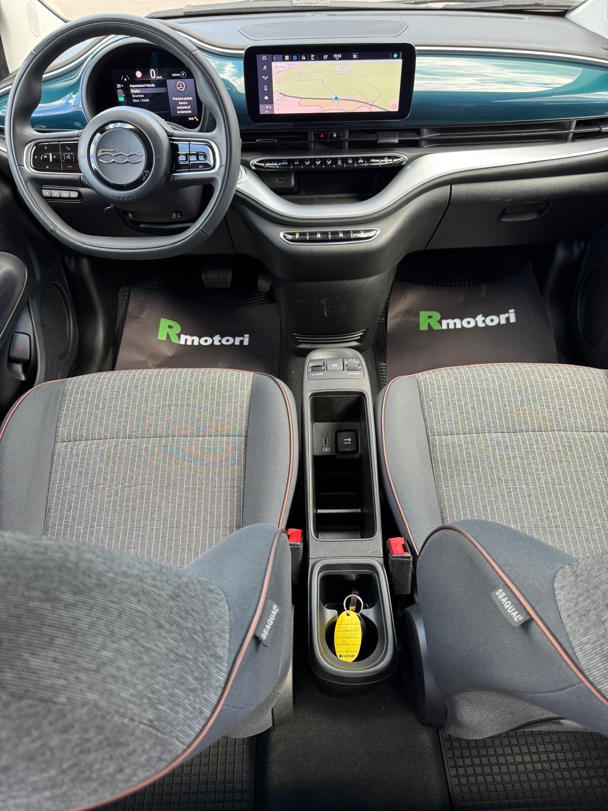 Fiat 500 500e Berlina 42 kWh La Prima