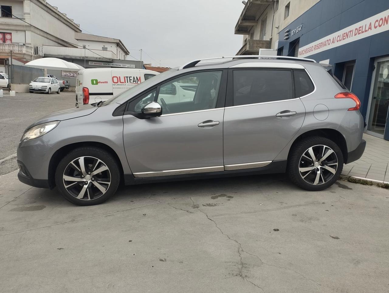 Peugeot 2008 BlueHDi 100 Allure