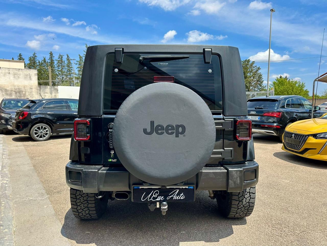 Jeep Wrangler Unlimited 2.8 Auto Sahara Hard-Top