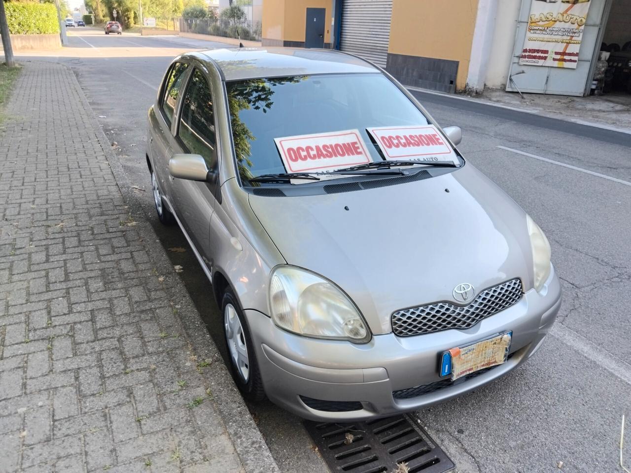 Toyota Yaris 1.0i 16V cat 5 porte KM 130 IDEALE PER NEO PATENTATI A 2.499 EURO