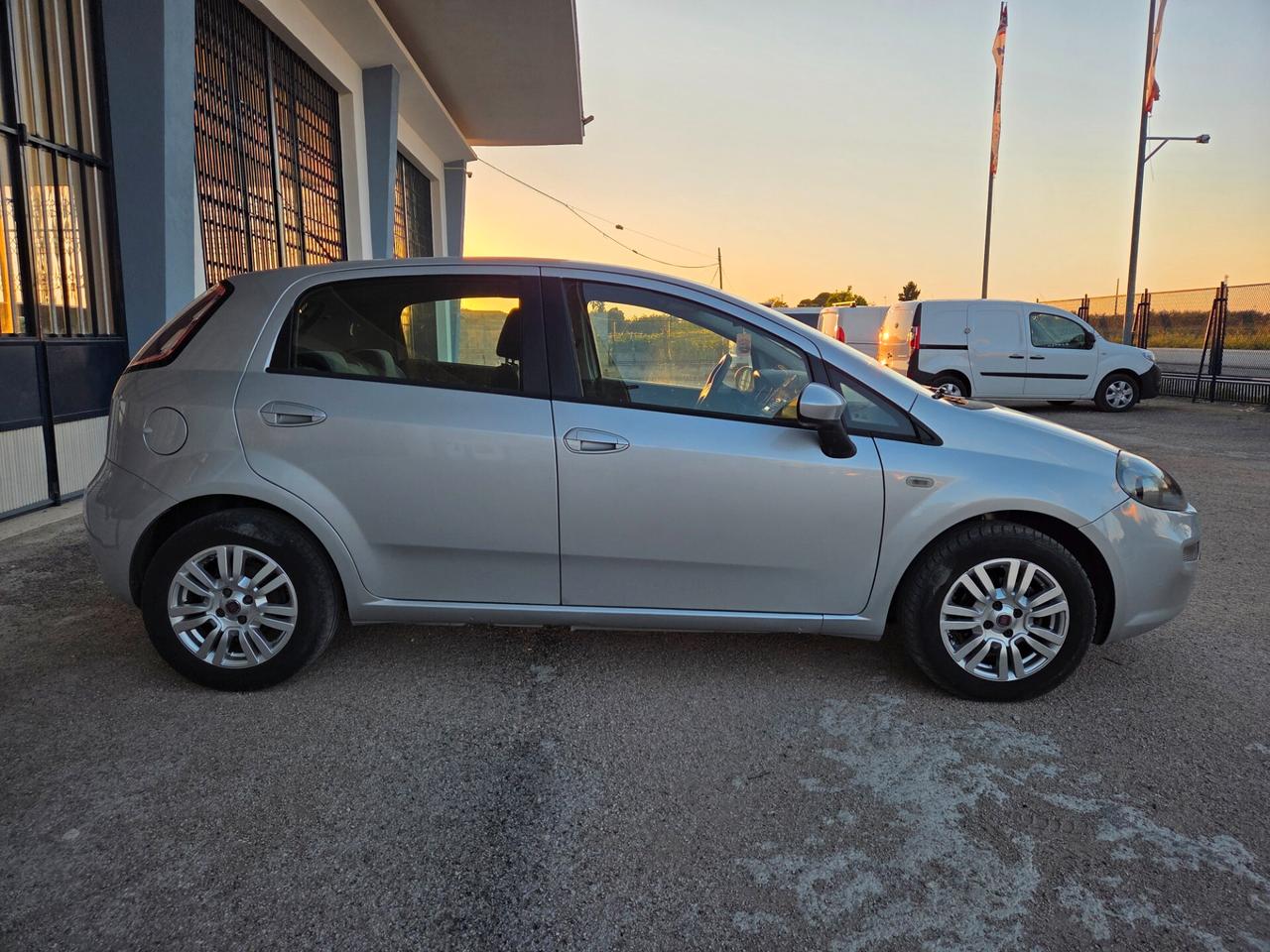 Fiat Punto 1.3 MJT II S&S 85 CV 5 porte ECO Lounge