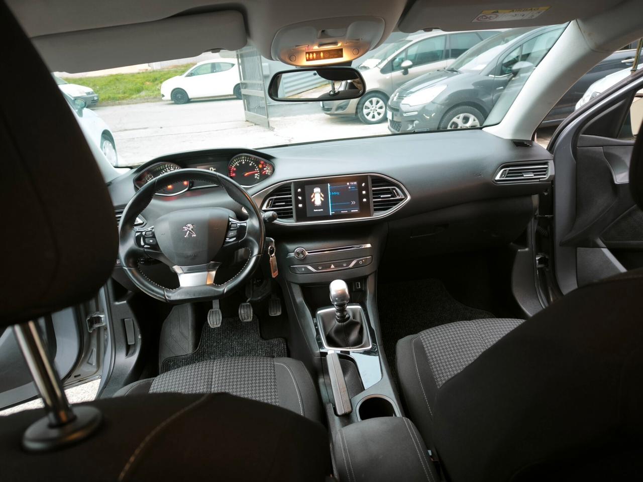 Peugeot 308 HDI 1500 EURO 6 OK NEOPATENTATI