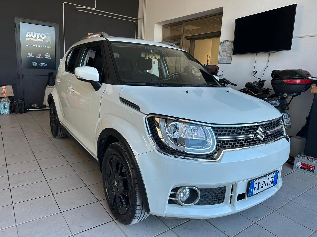 Suzuki Ignis 1.2 Hybrid Top