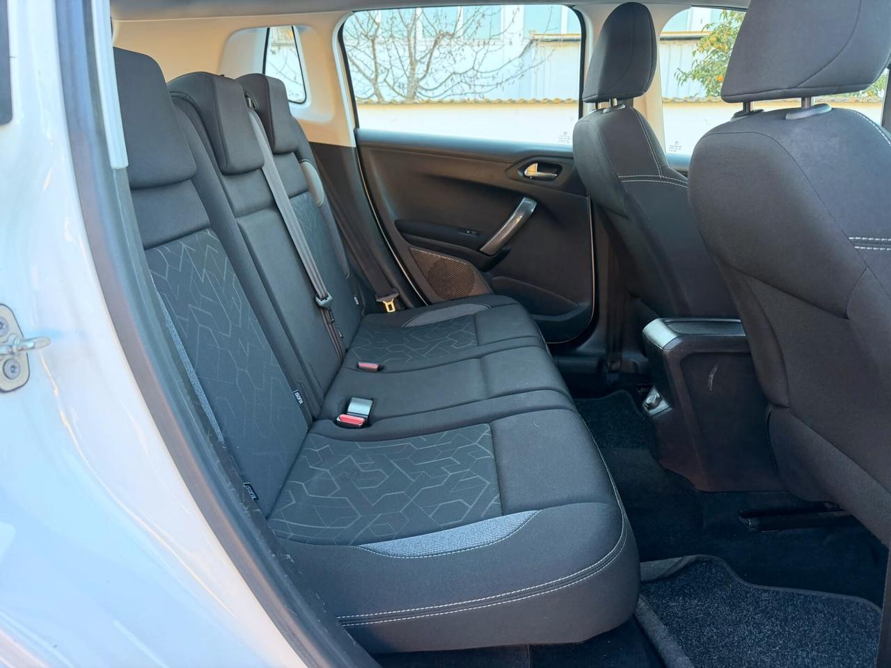 Peugeot 2008 DIESEL 1.6 Blue HDi EURO 6E