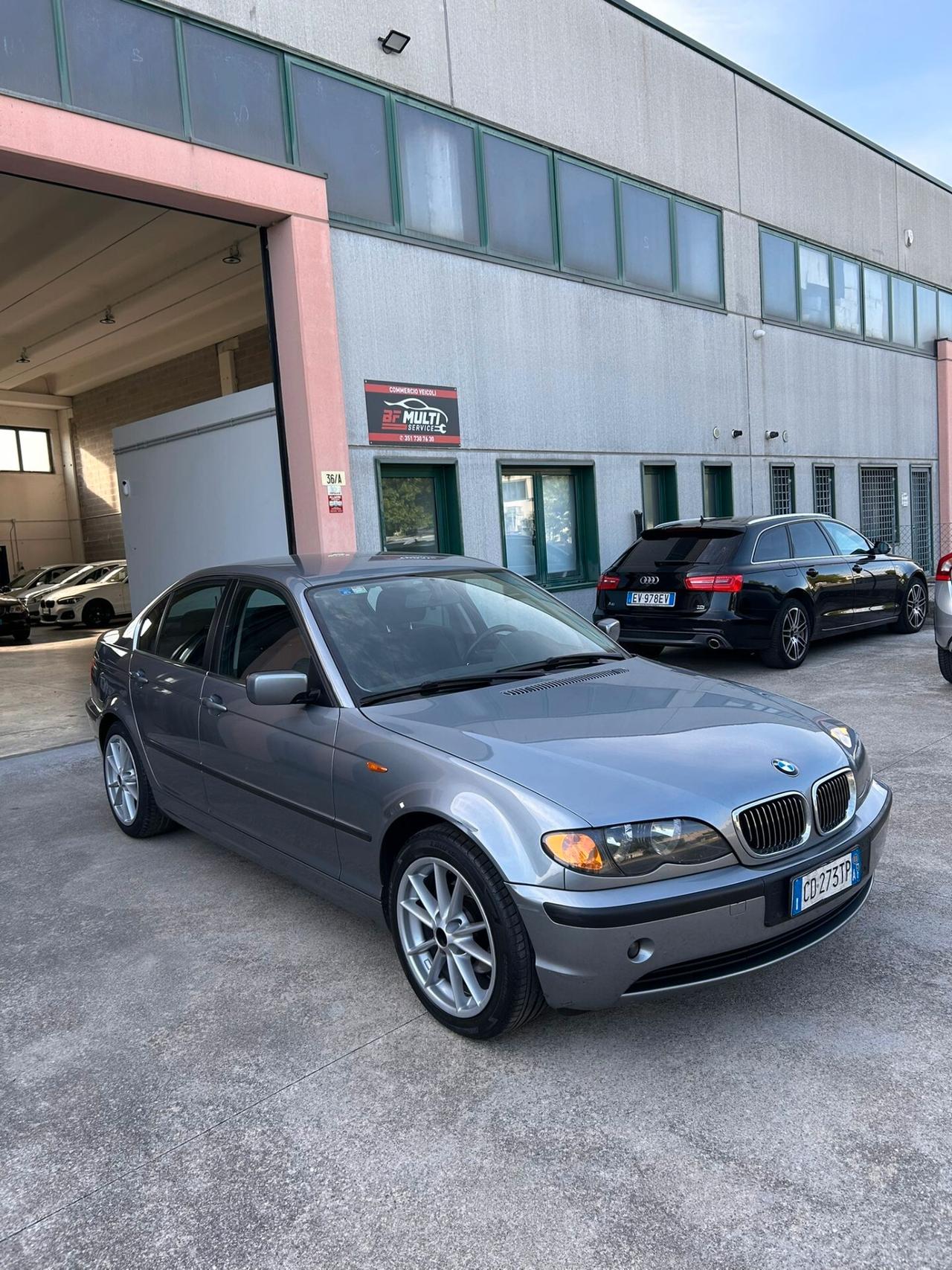 Bmw 320 320i (2.2) cat 4 porte Attiva