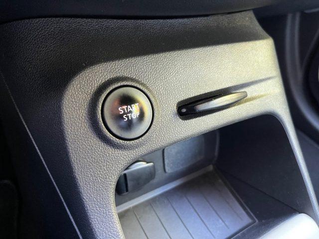 RENAULT Captur 0.9 90CV UNIPROPRIETARIO ADATTA PER NEOPATENTATI