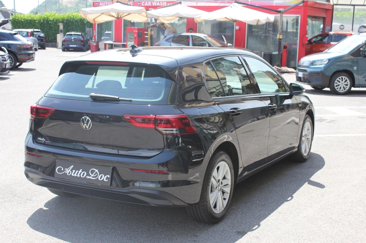 Volkswagen Golf 2.0 TDI 115 CV LIFE NAVY VOLANTE RISCALDABILE ADAPTIVE CRUISE CONTROL