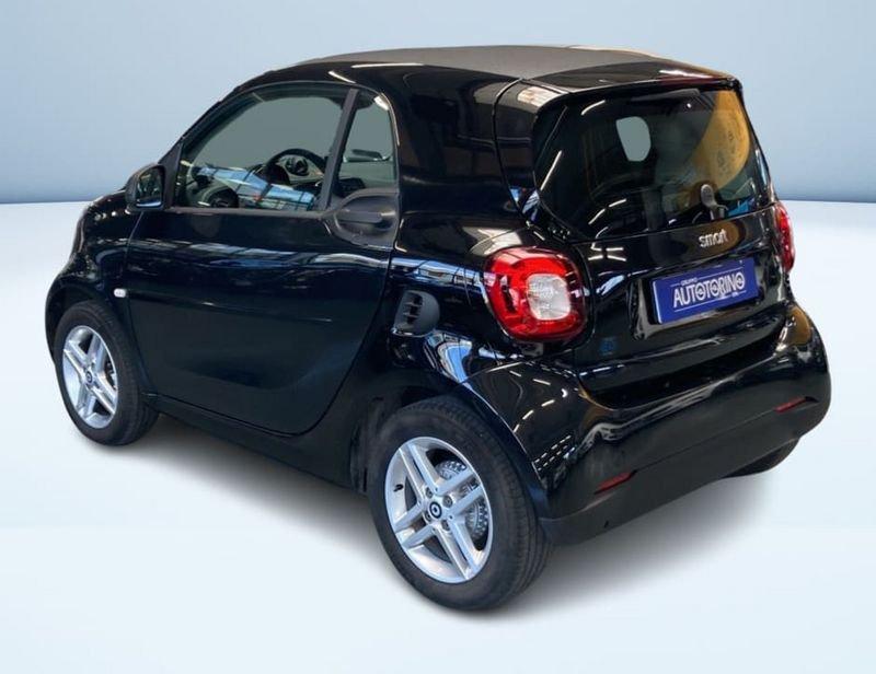smart fortwo EQ PURE 4,6KW