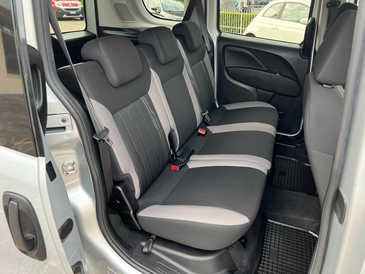 Fiat Doblo 1.4 T-Jet 16V Lounge