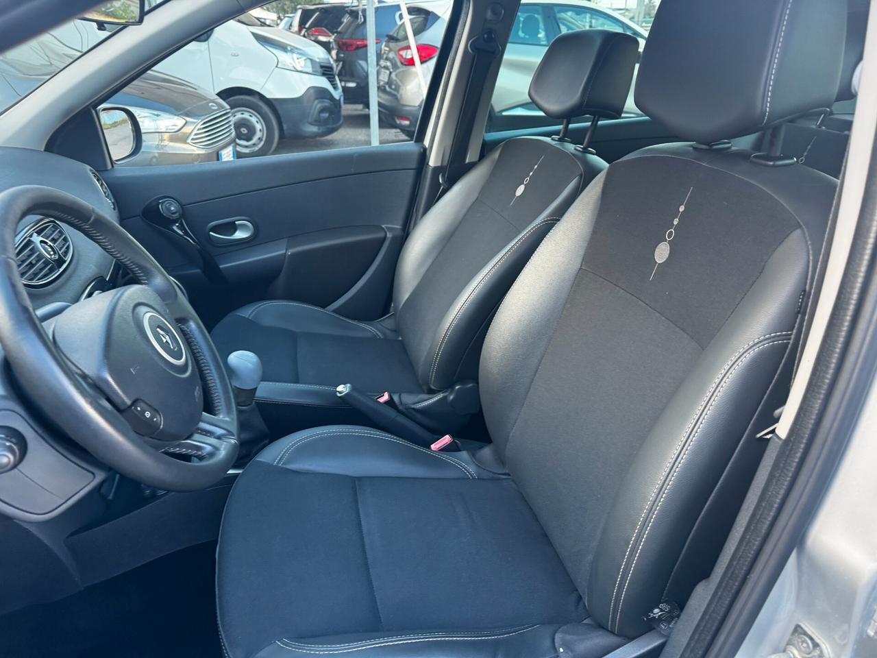 Renault Clio 1.5 dCi 90CV Dynamique - 2011