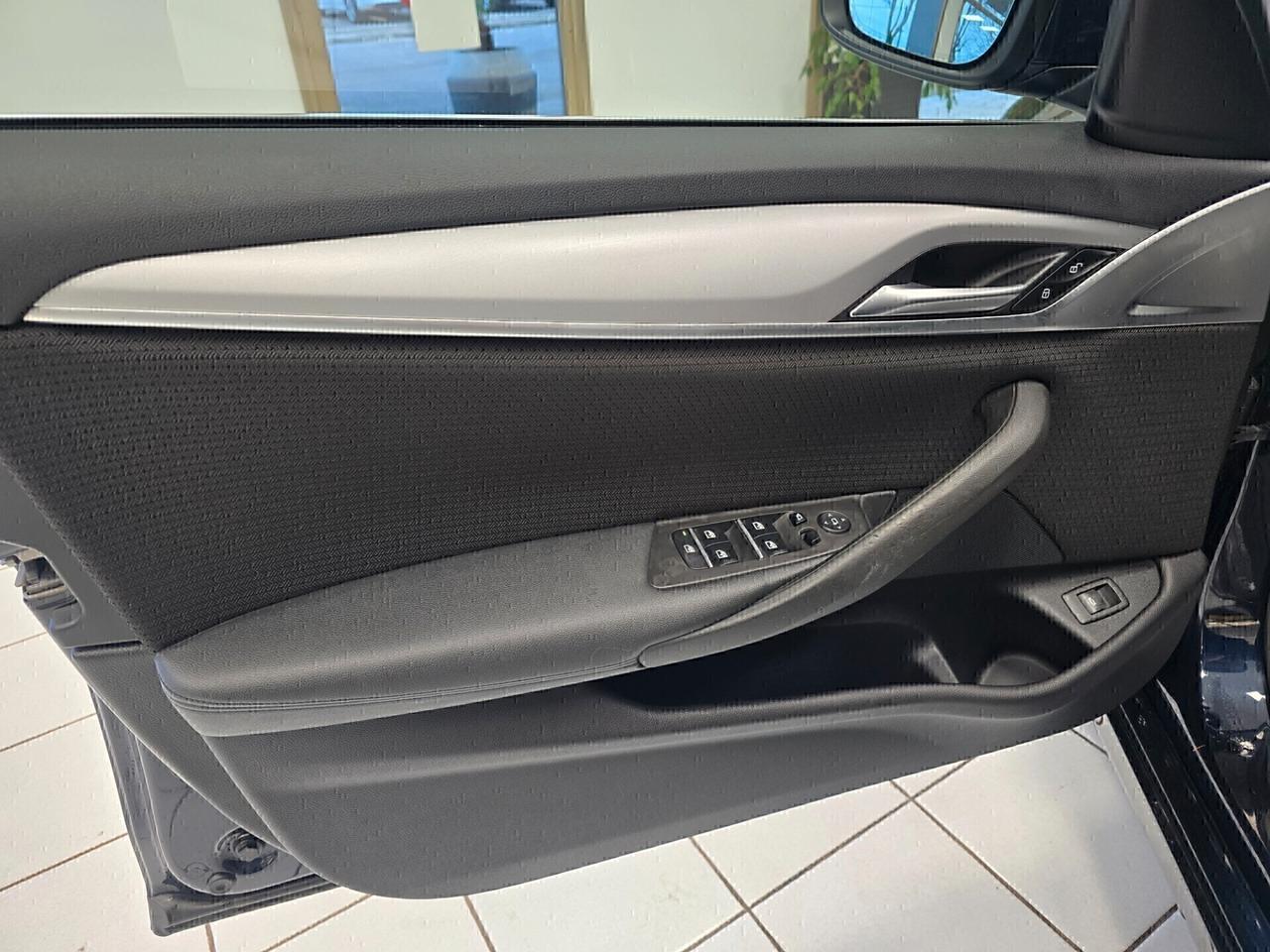 Bmw 520d 48V Touring Business 190cv