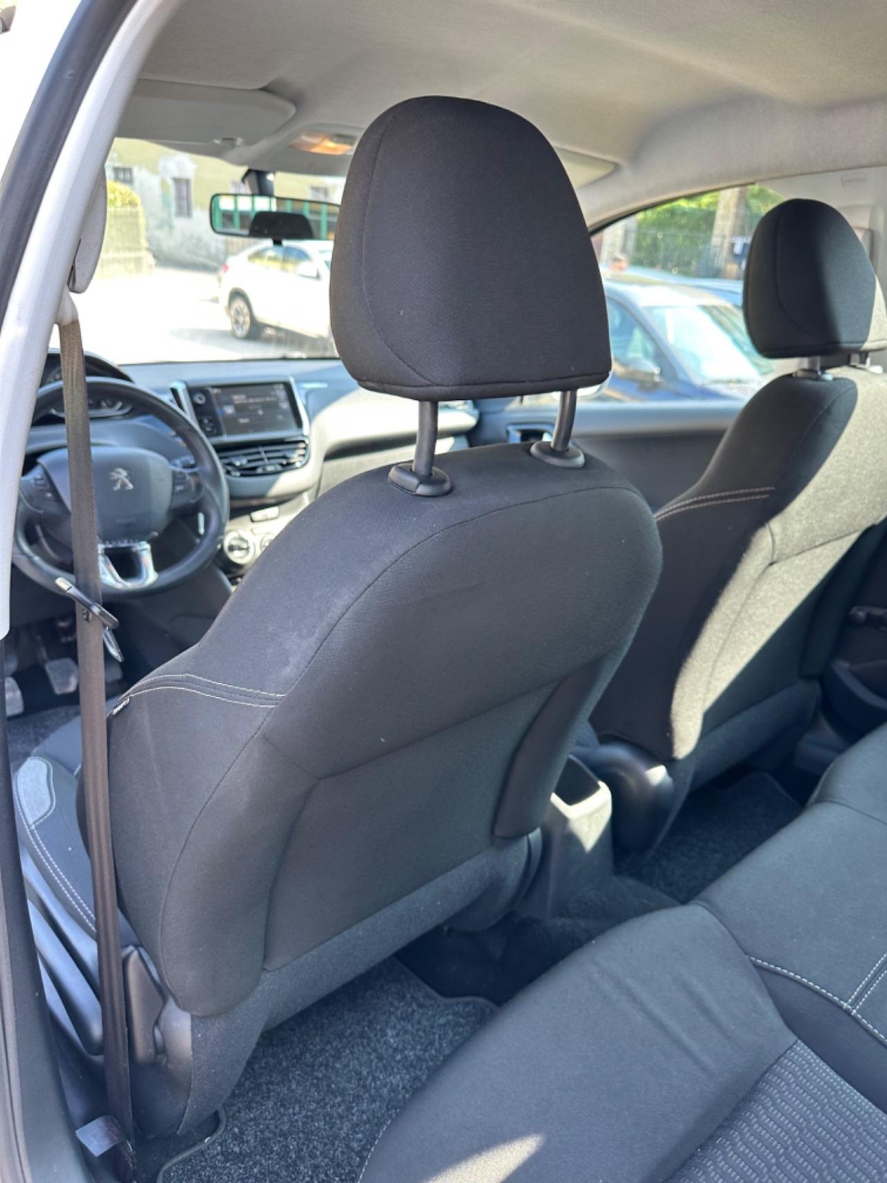 Peugeot 208 82 5P ALLURE NEOPAT KMCERT UNICOPR