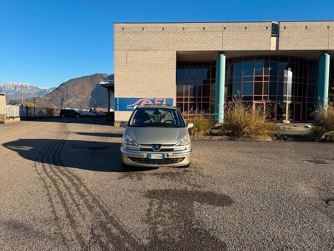 Peugeot 807 2.0 HDi FAP Norwest Mix