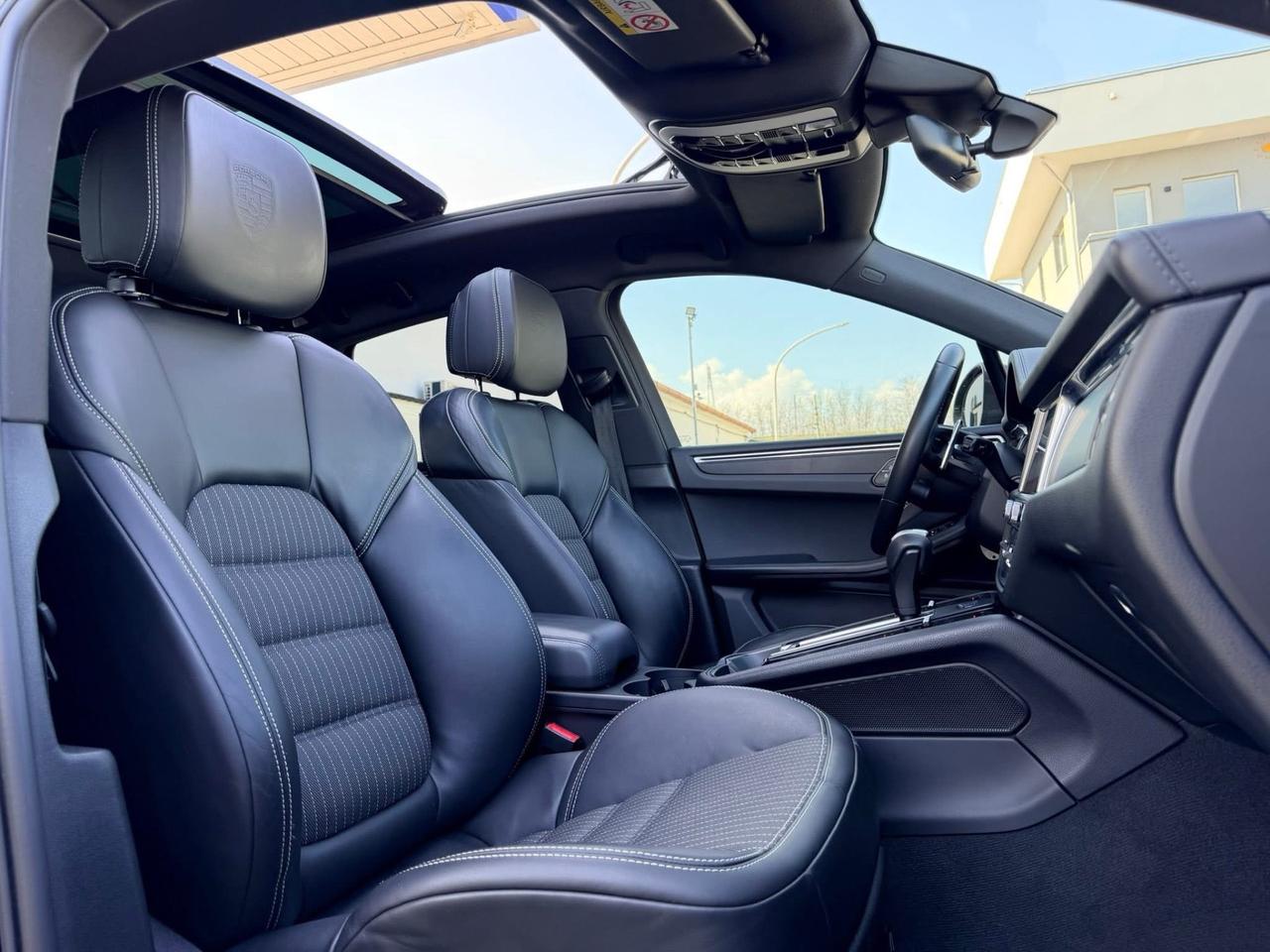 Porsche Macan 2.0 T 265cv Full tetto apribile in garanzia totale