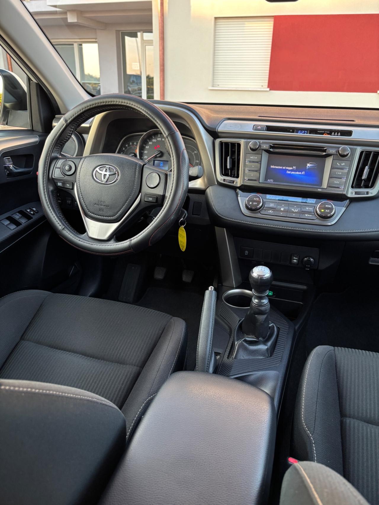 Toyota RAV 4 RAV4 2.0 D-4D 2WD Active