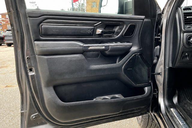 DODGE RAM 1500 5.7 V8 Crew Cab Limited Black Night Pack N1