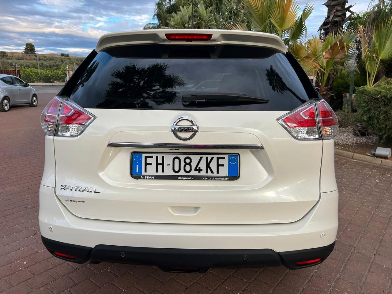 Nissan X-Trail 1.6 dCi 2WD Tekna