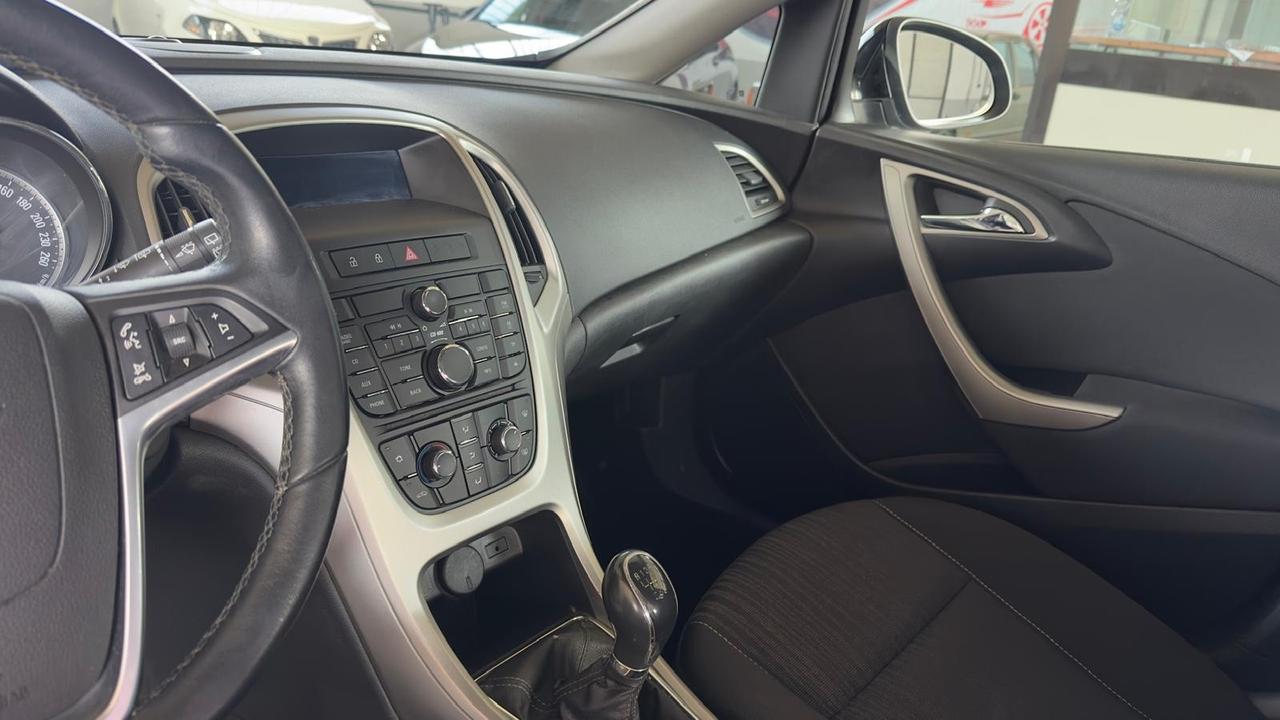 Opel Astra 1.4 Turbo 140CV 5 porte Cosmo