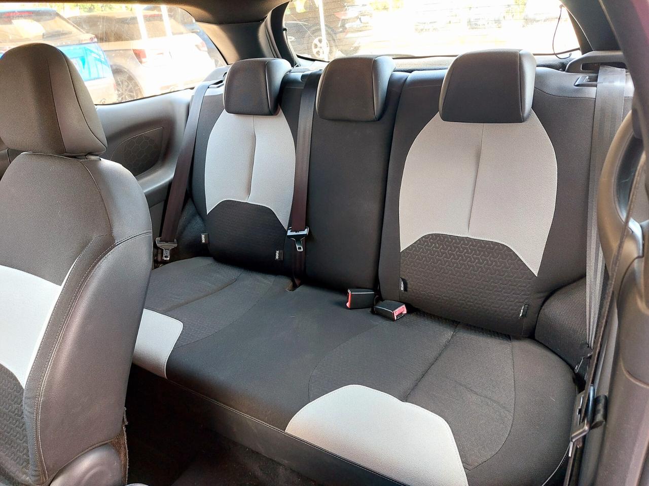 DS3 Coupè 1.4 HDi 70 CV `So Chic` - 2011