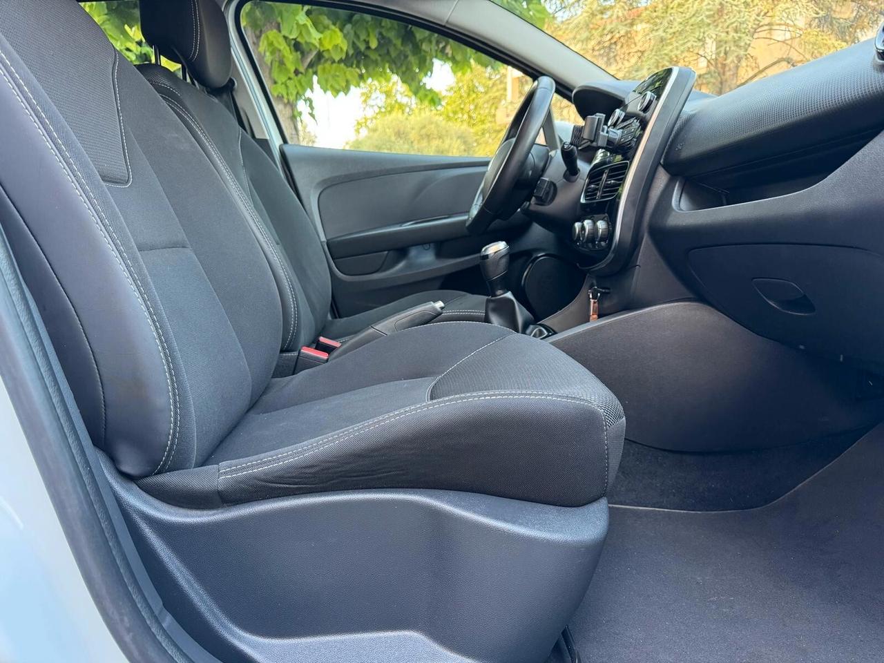 RENAULT CLIO TCe 12V 75cv GENERATION NEOPATENTATI