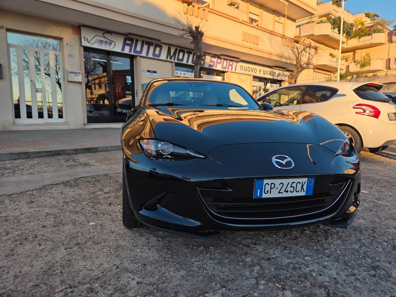 Mazda MX-5 2.0L Skyactiv-G Sport