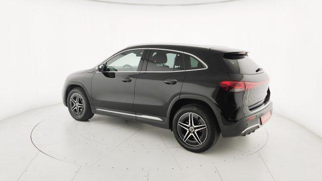 MERCEDES-BENZ EQA 250 Premium