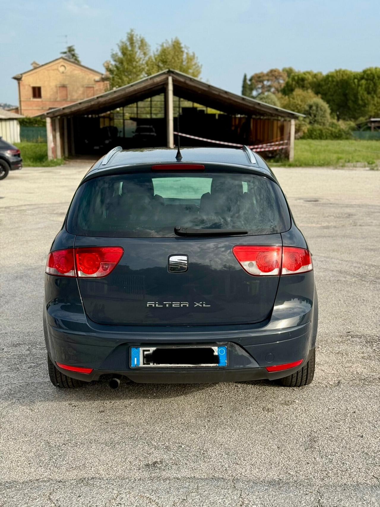 Seat Altea XL 1.6 benzina uniproprietà neopatentati